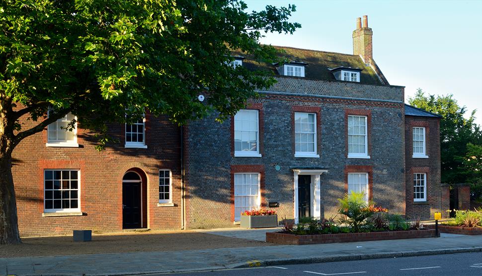 Westbury Manor Museum