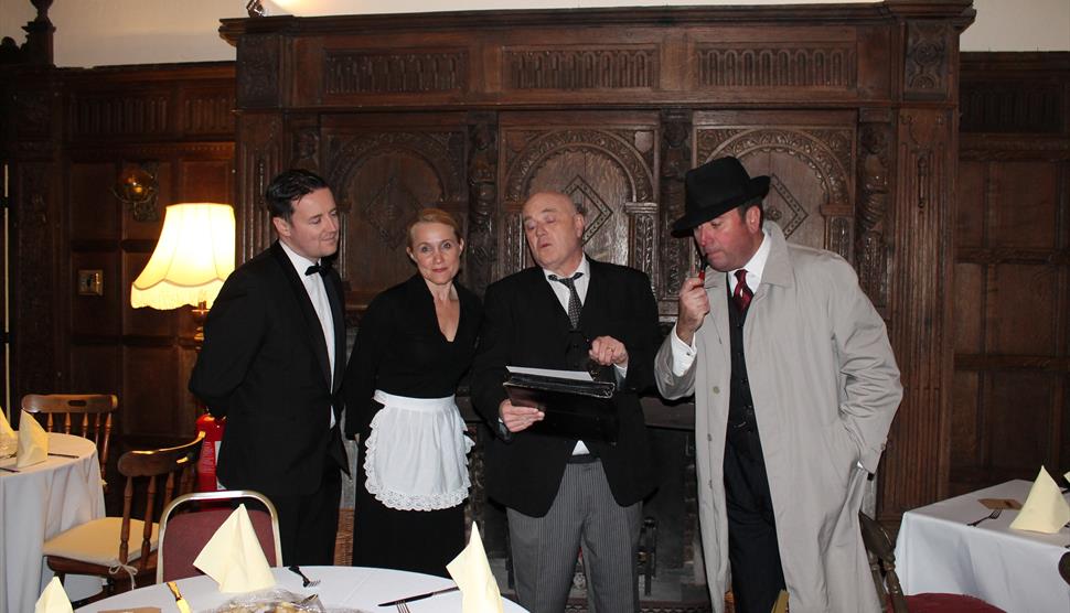 Clues & Crime at Minstead Lodge