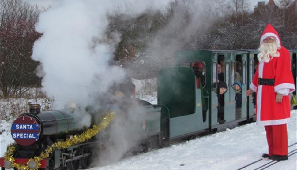 Santa Specials On Eastleigh Lakeside Steam Railway