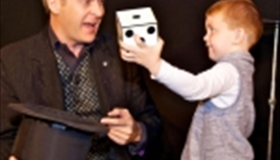 Malcolm The Magician's Magical Christmas Show