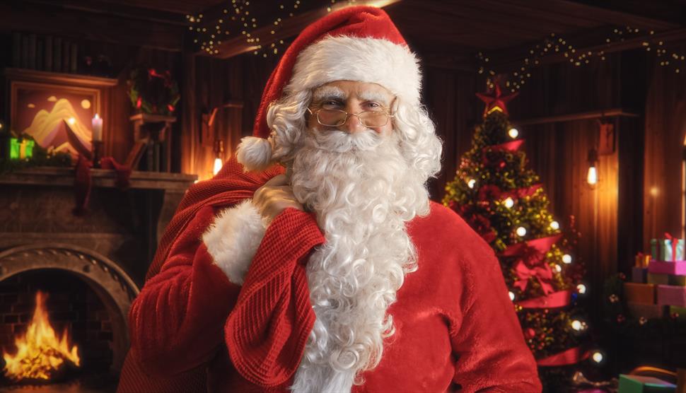 Santa Show at Birdworld