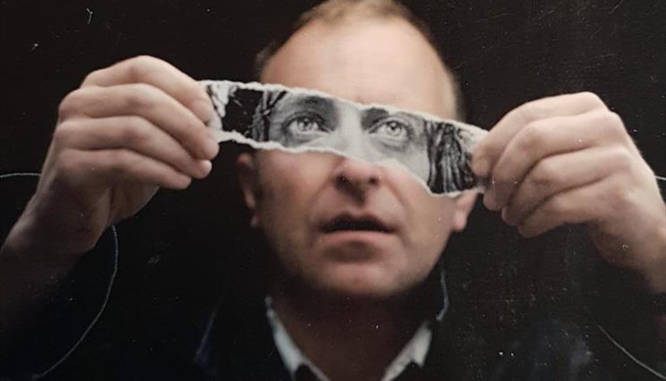Simon Evans