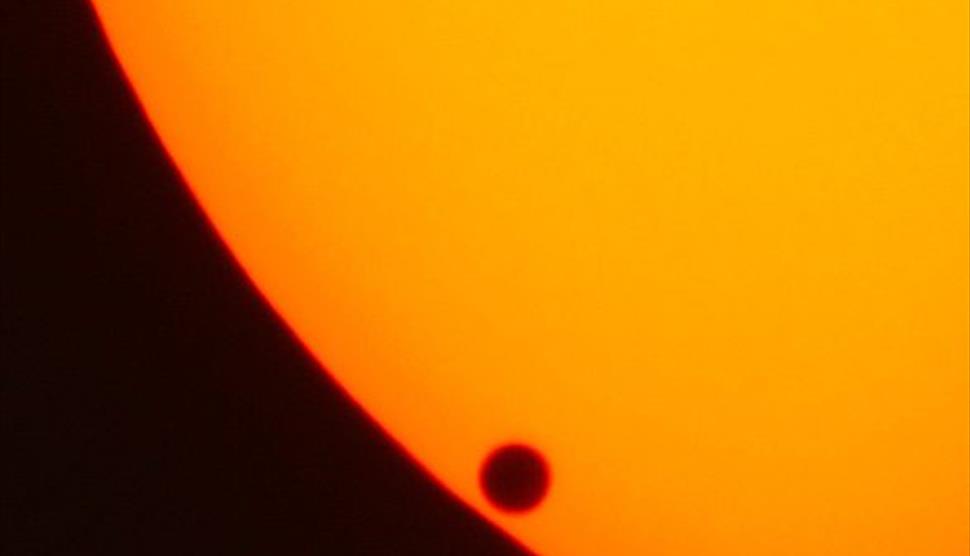 Gilbert White and the June 1769 Transit of Venus