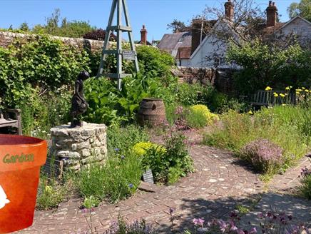 Gilbert's Garden: Herb Garden Day at Gilbert White's House and Gardens