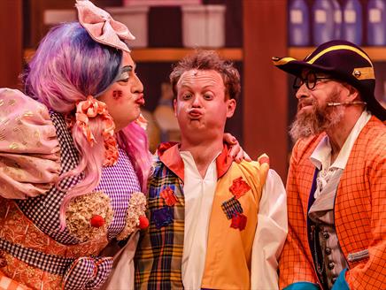 Aladdin: A Traditional Christmas Pantomime at Theatre Royal Winchester