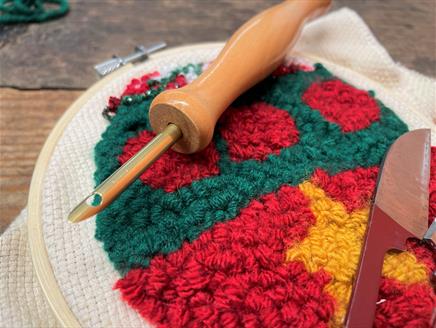 Punch Needle Bauble Workshop