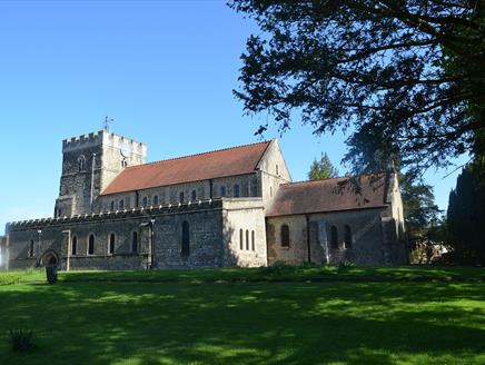 St. Peter's Church Walk with Petersfield Museum
