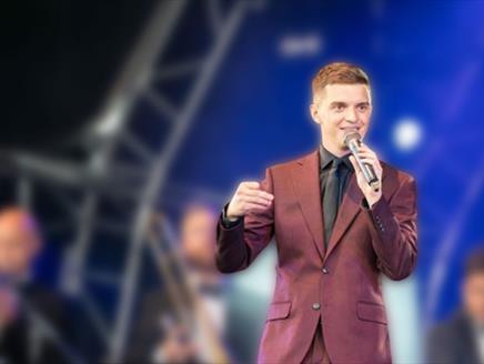 Bond Bublé and Sinatra starring Sam Griffiths at Stansted House
