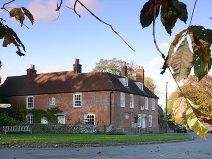 Chawton Village Walk: Christmas Special