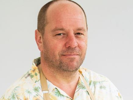 Bake off and Bubbles with Jon Jenkins at the Mecure Dolphin Hotel