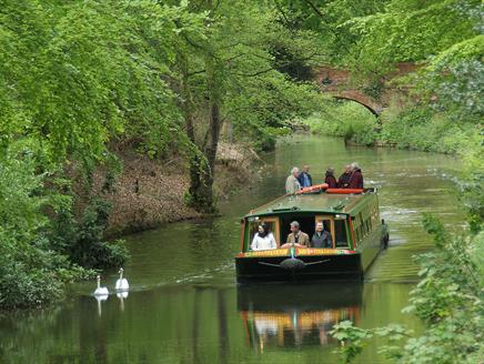 Basingstoke Canal Cruises