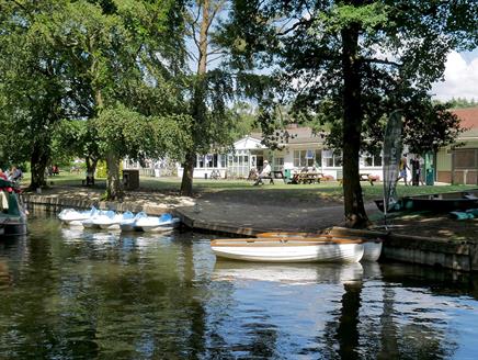 Basingstoke Canal Centre