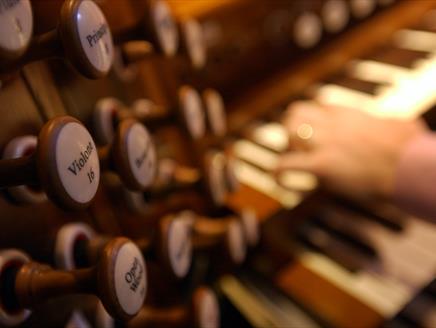 Messiah an authentic performance of Handel's oratorio