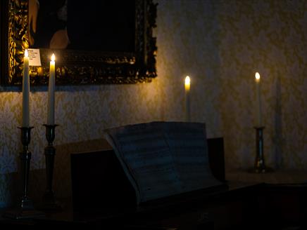 Jane Austen's House: Pride and Prejudice Tour by Candlelight