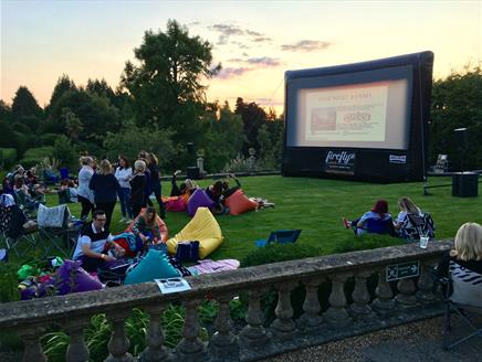Movie at the Manor: Top Gun (12) at Chilworth Manor