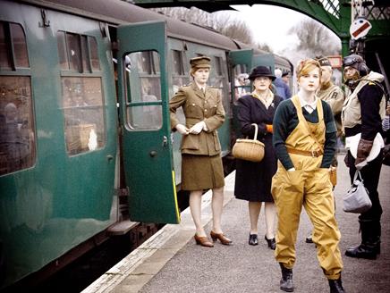 Christmas Leave on the Watercress Line