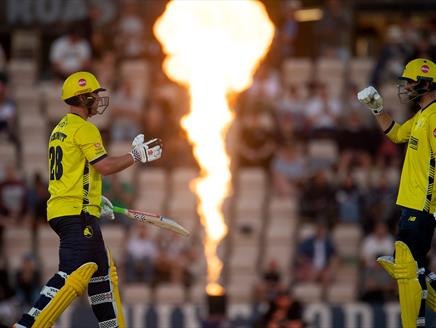 Hampshire Hawks v Essex at Utilita Bowl