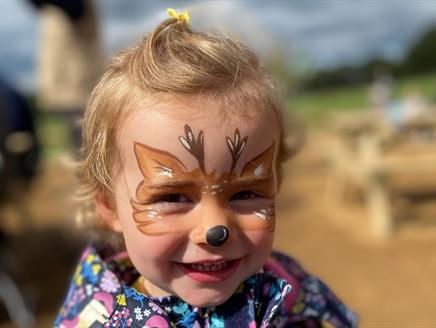 Light up little faces this May Bank Holiday at Sky Park Farm