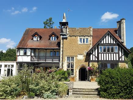 Farnham House Hotel