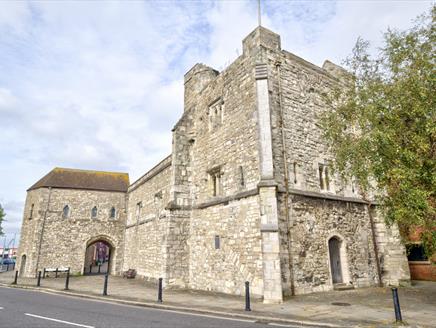 Mayflower 400: In The Footsteps Of The Pilgrim Fathers Guided Walk