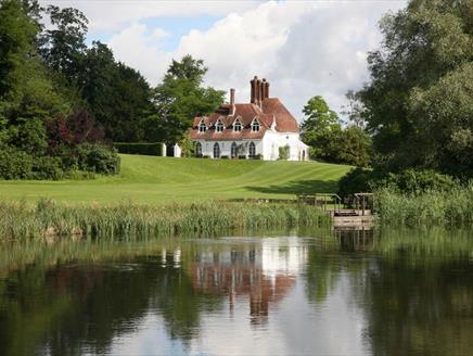 Houghton Lodge Gardens