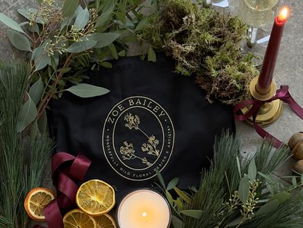 Christmas Wreath Making at The Alverbank Hotel