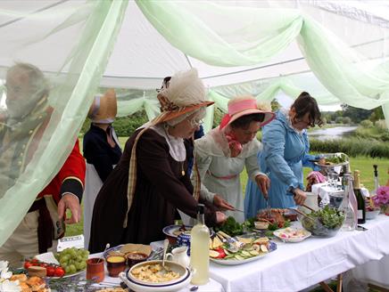 Jane Austen Regency Picnic at Houghton Lodge Gardens