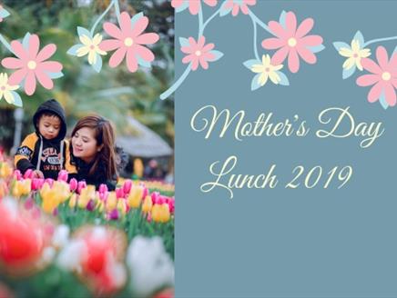 Mother's Day Lunch at DoubleTree by Hilton Southampton