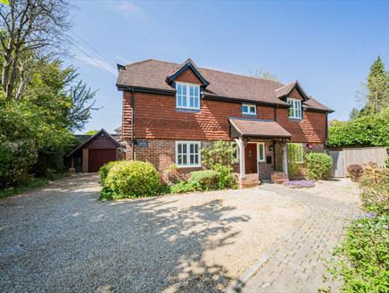 Cornerstone Cottage - a New Forest Holiday Cottage