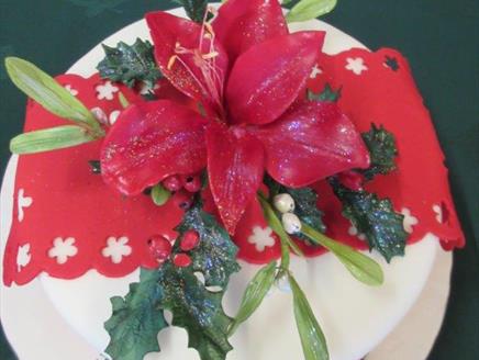 Poinsettia in Sugarpaste