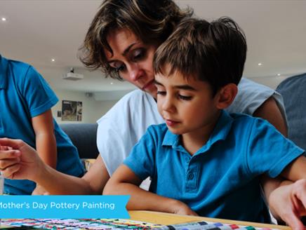 children and their mum painting