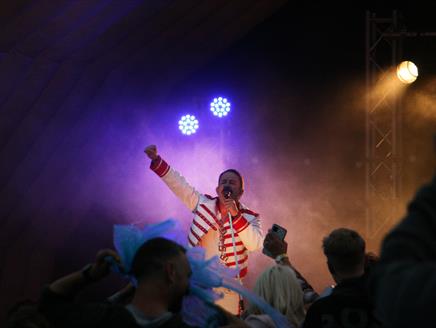 Outdoor performance of Queen by Moonlight