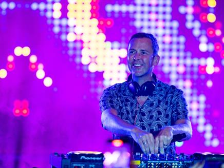 Scott Mills DJ Set at Southampton International Boat Show