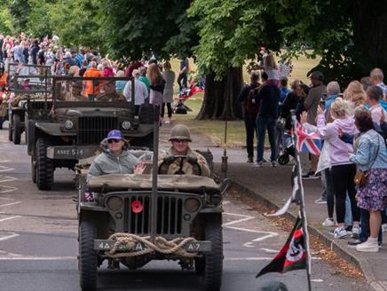Drivers and riders cheered on my crowds in Alton.