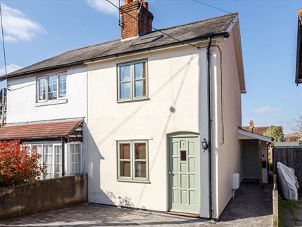 The Snug, New Forest Cottages