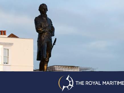 Photo of a statue of Admiral Lord Nelson.
