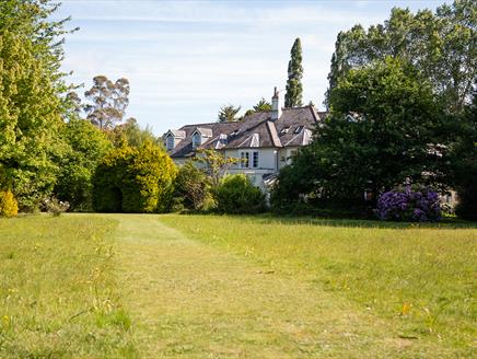 Woodlands Lodge Hotel