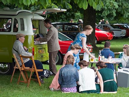 Park and Picnic Evening at Beaulieu