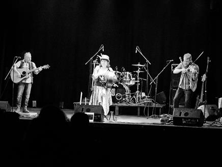 Murphy's Lore Trio - Live Celtic Folk/Rock at Steam Town