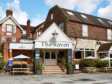 Raven Hotel