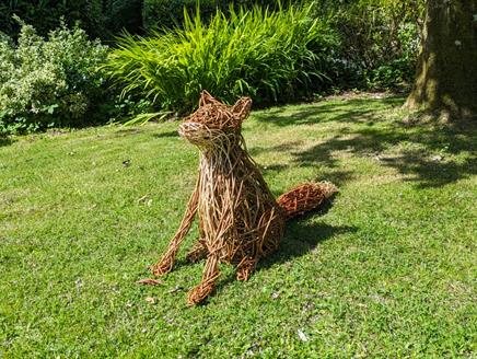 Create a sitting willow fox sculpture at Portchester Parish Hall