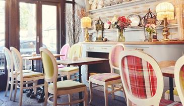 The Garage Lounge - Southsea - Visit Hampshire