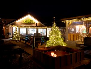 Peter Burns Christmas Celebrations at Back of Beyond Touring, Camping & Glamping Park