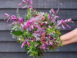 Home-grown Hand-tied Bouquet Class at Sir Harold Hillier Gardens
