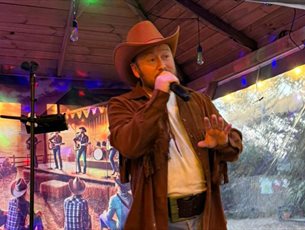 Peter Burns Country Night at Back of Beyond