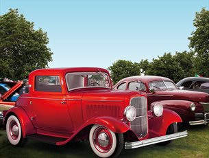 Hot Rod & Custom Drive-In Day at Beaulieu