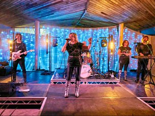 ABBA Tribute Picnic Concert at Sir Harold Hillier Gardens