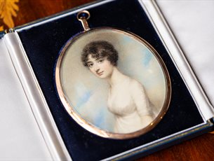 Portrait miniature of Mary Pearson by William Wood, c.1798, photo by Luke Shears
