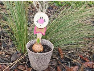 Picture of Bunny Plant Pot Marker