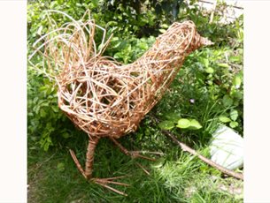Willow chicken sculpture 